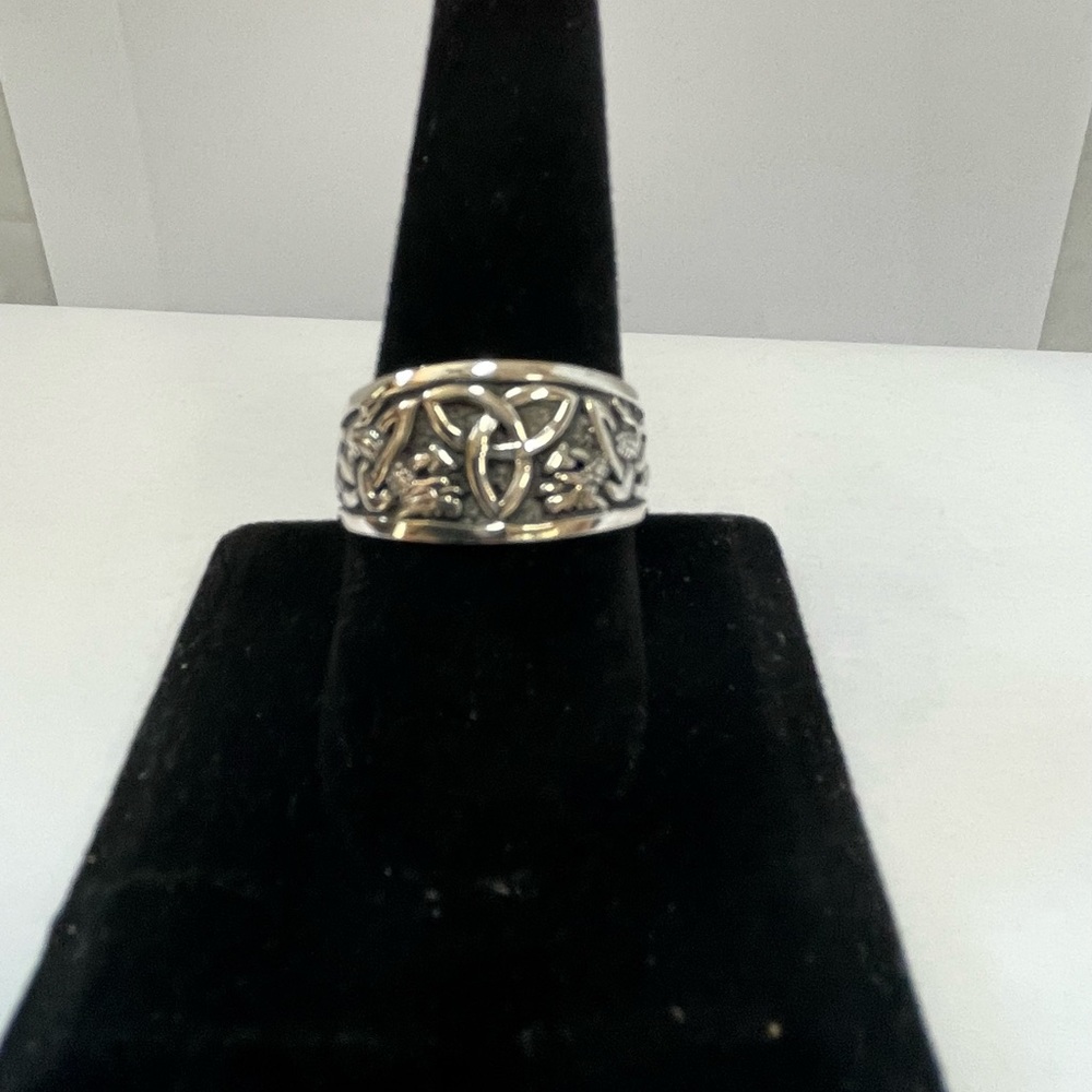 Sterling Silver Celtic Know in
